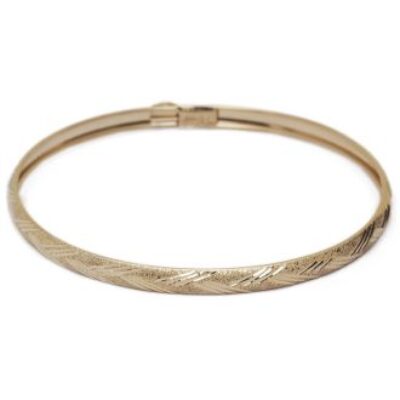 10K Yellow Gold Flexible Bangle Bracelet With Diamond Cut Design, 7 Inches | SuperJeweler